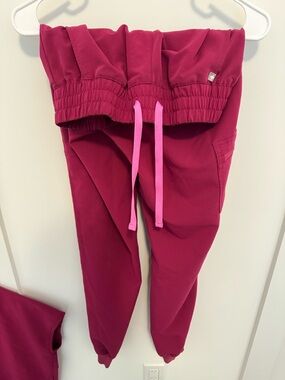 Figs High Waisted Jogger Scrub Pants